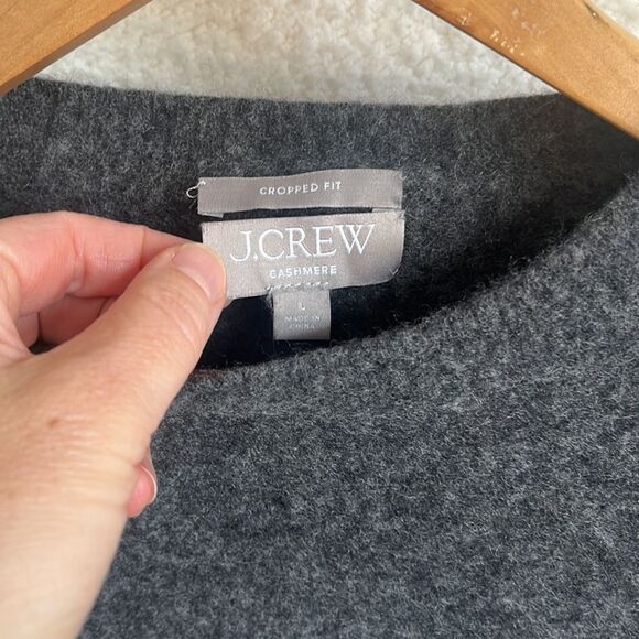 J Crew Cashmere shrunken crewneck sweater Size Large‎ Grey - Picture 4 of 7